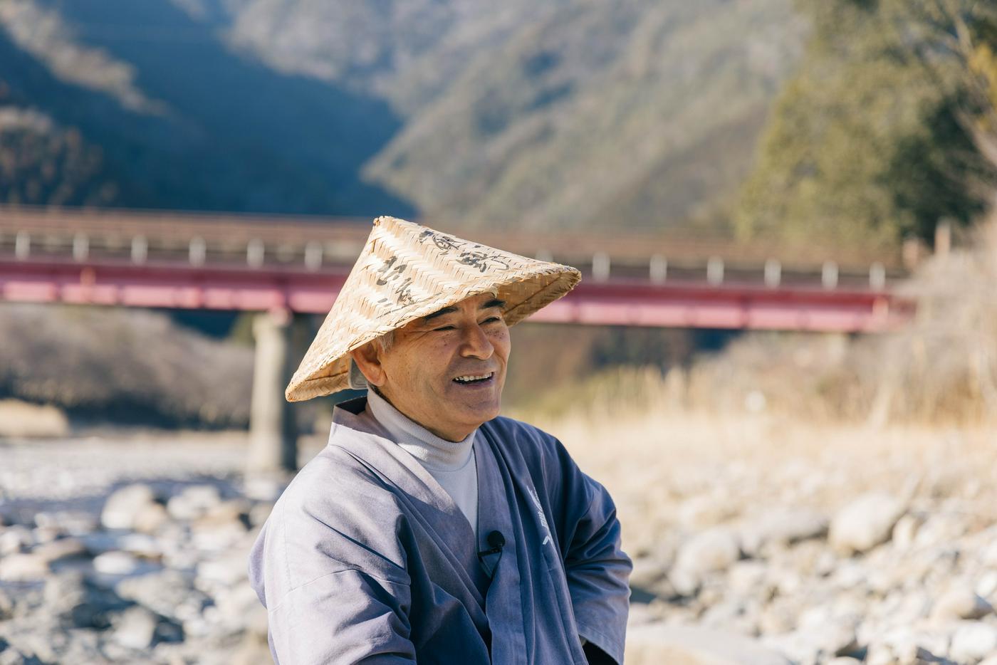 語り部さん　イメージ(写真提供：TETAU事業協同組合)