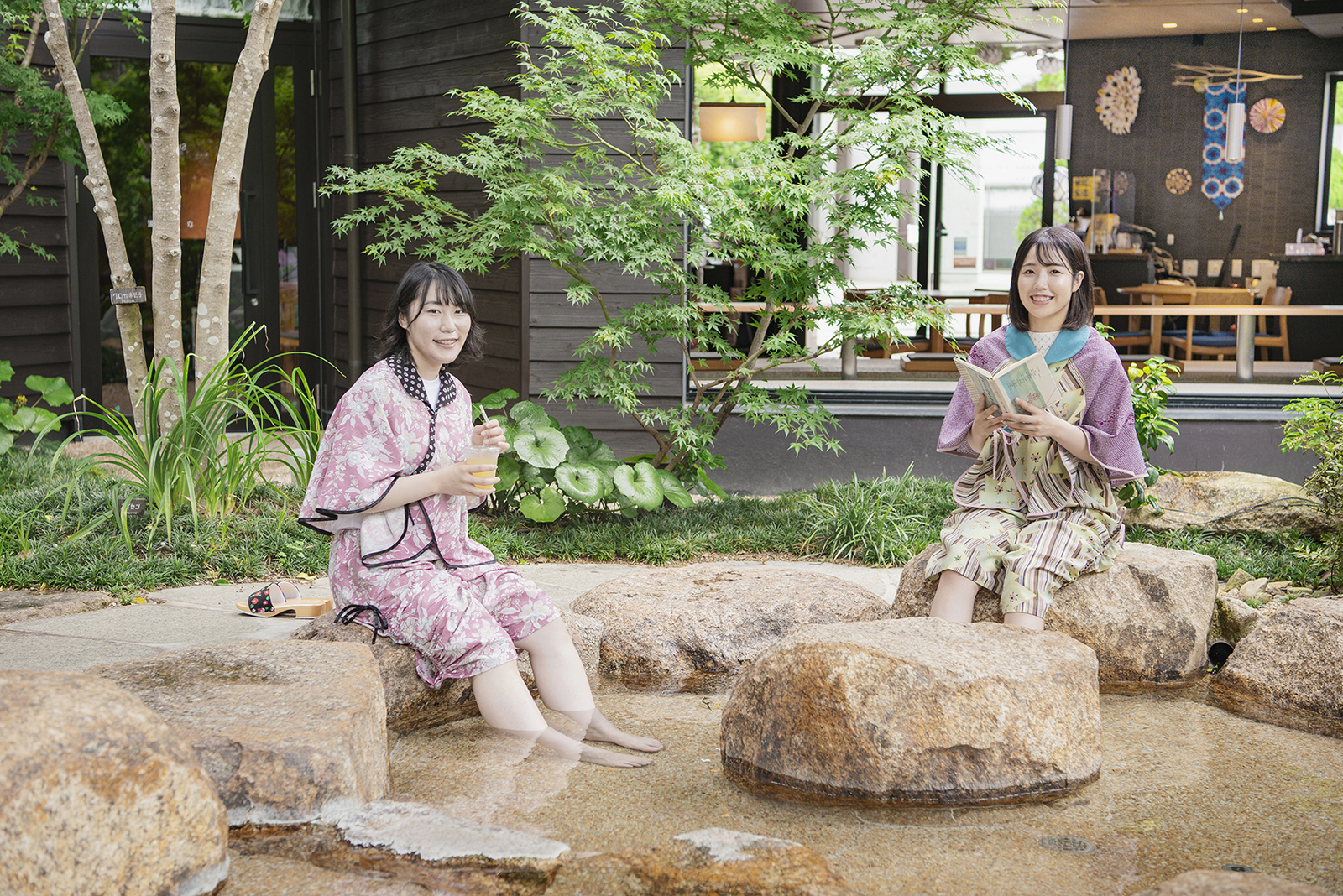 湯田温泉 観光回遊拠点施設 狐の足あと