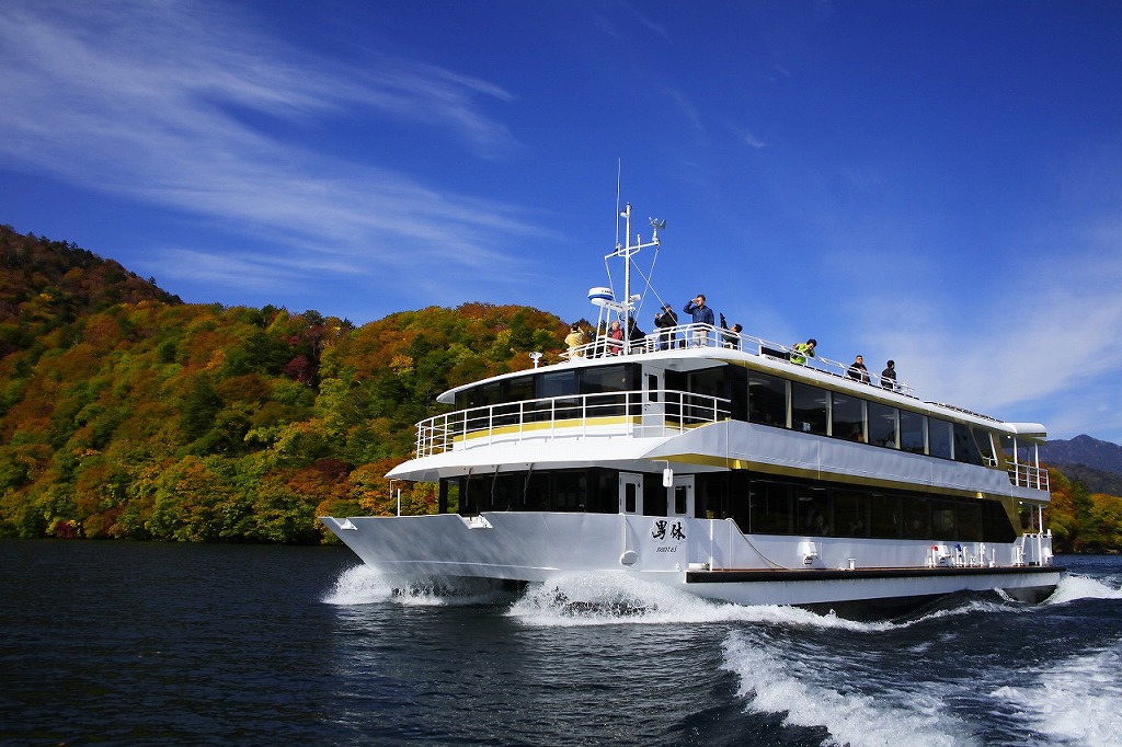 中禅寺湖遊覧船