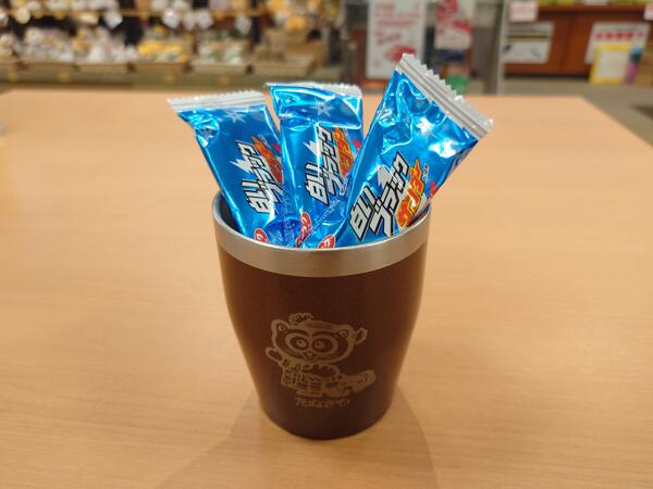 羽田裕 「霊峰富士」 油彩F6号 　十騎会々員 　点描リアリズム　ホキ美術館所蔵 画布に描くまなざし」 | ホキ美術館